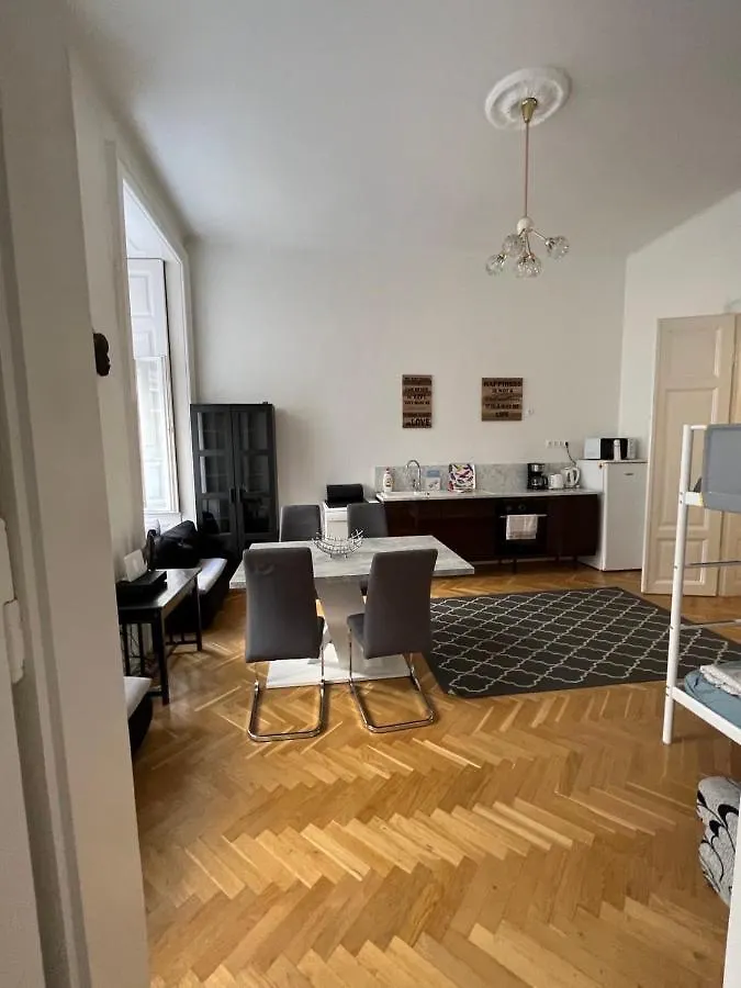 Love, Peace & Easy Living Apartment Budapest Hungary