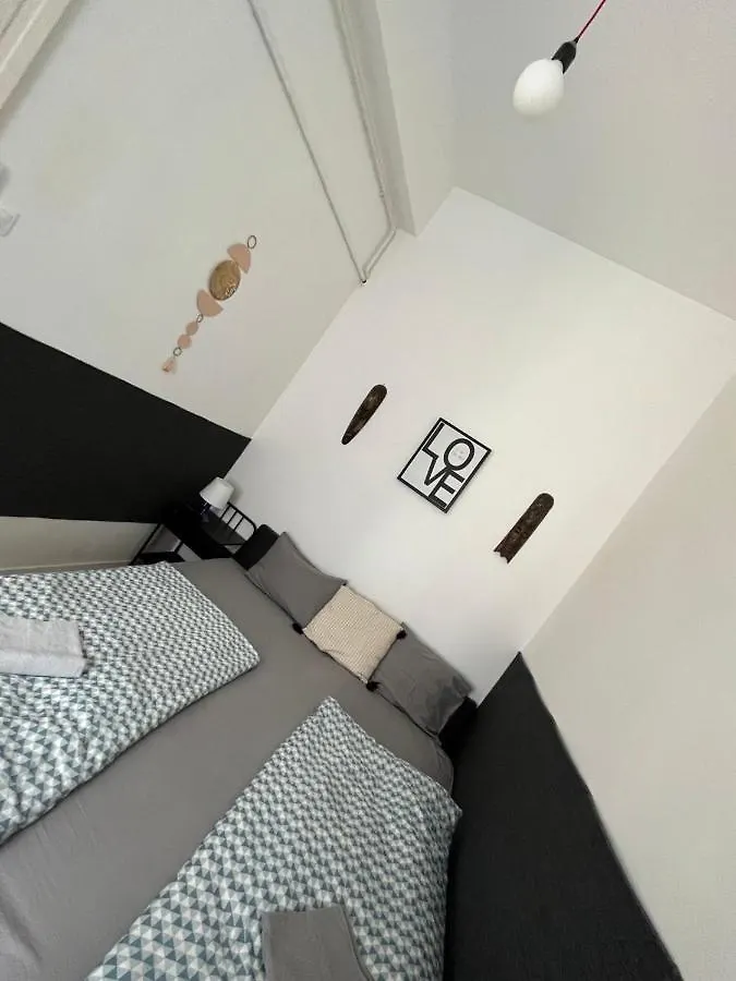 Love, Peace & Easy Living Apartment Budapest